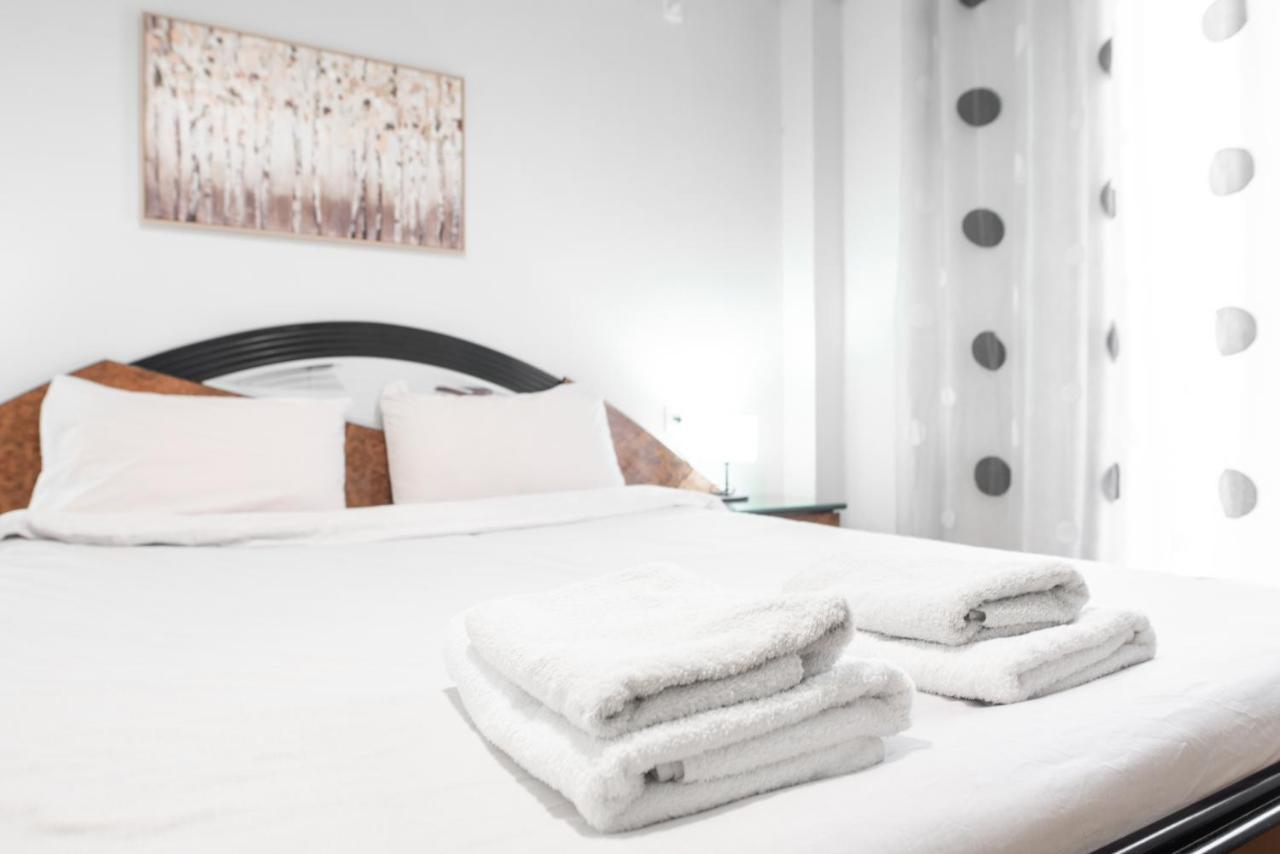 Cozy Cityscape Apartment In Athena Bagian luar foto